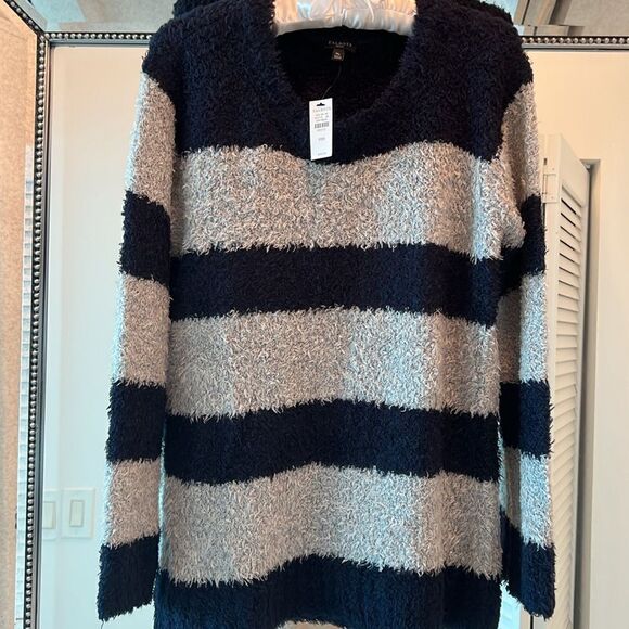 NWT ULTRA PLUSH STRIPE SWEATER - Picture 3 of 5